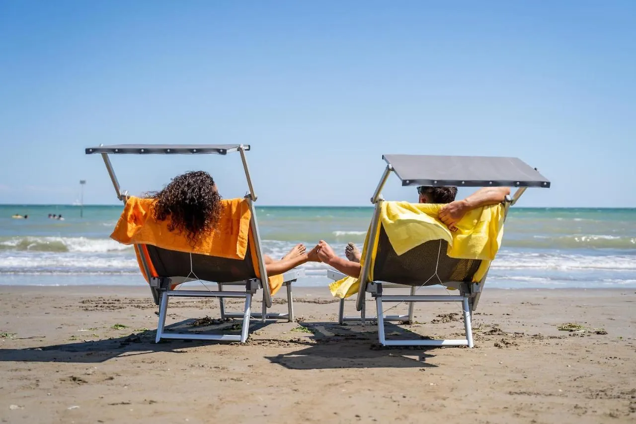 Pini Village Lido Altanea Caorle 0*,  Italien