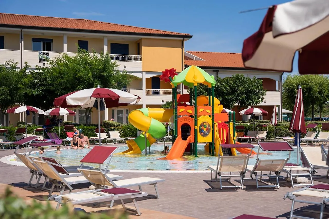 Apartment Pini Village Lido Altanea Caorle Italien