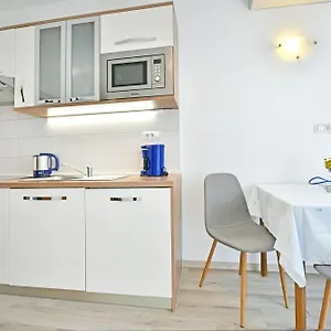 https://apartments-marija-porec.in-istria.net